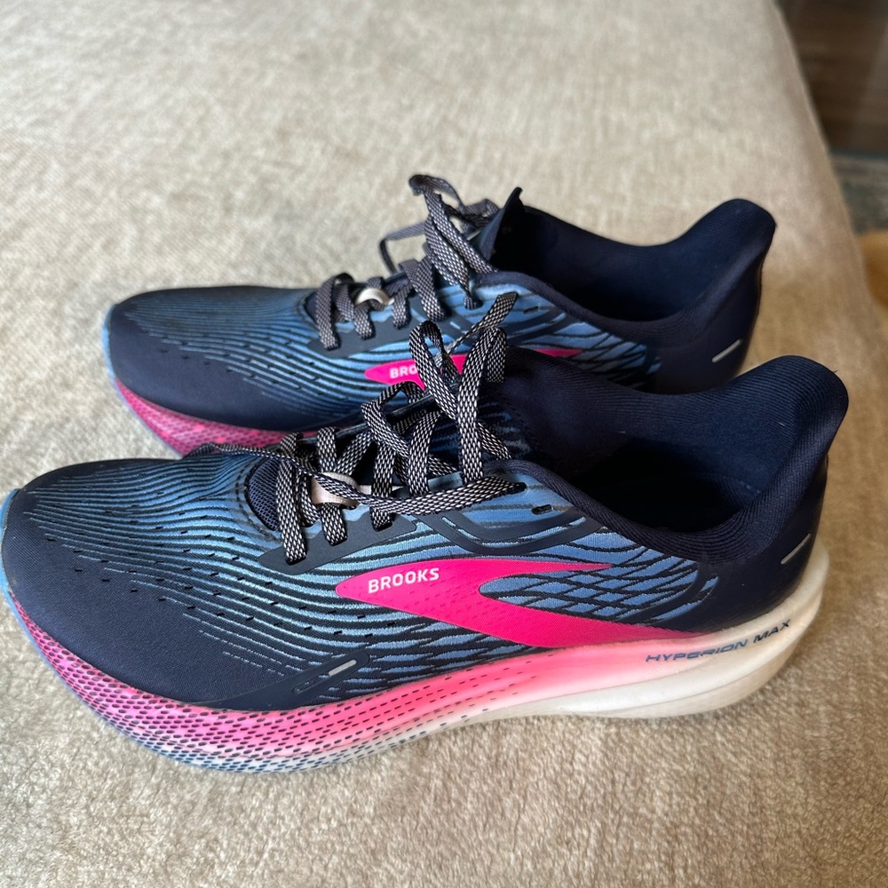 Brooks Women's Hyperion Max Shoes